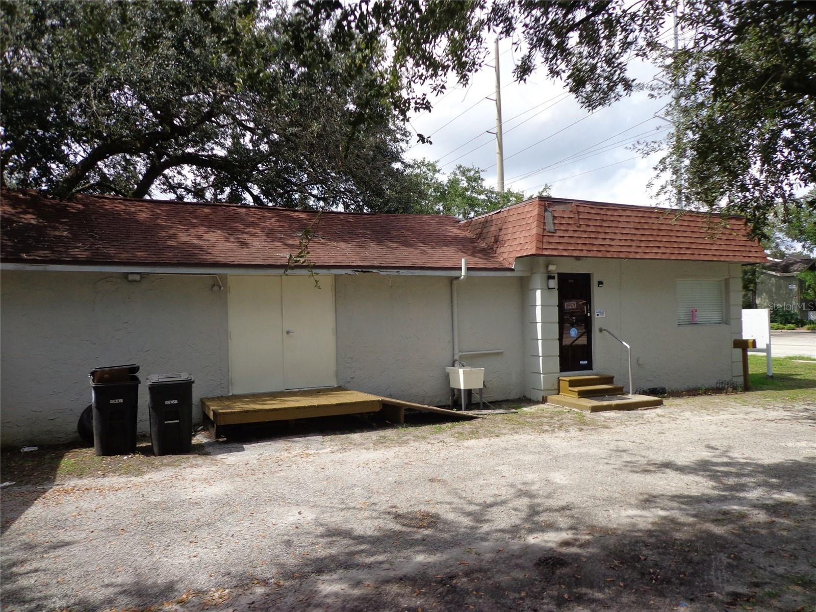 1904 W WATERS AVE, TAMPA, FL, 33603