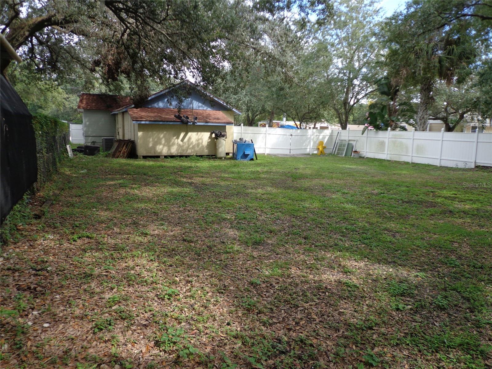 1904 W WATERS AVE, TAMPA, FL, 33603