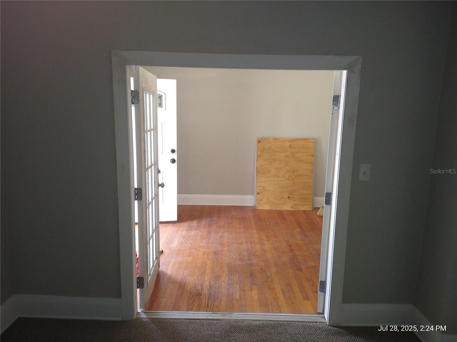 909 and 911 WEST HILLSBOROUGH AVE, TAMPA, FL, 33604