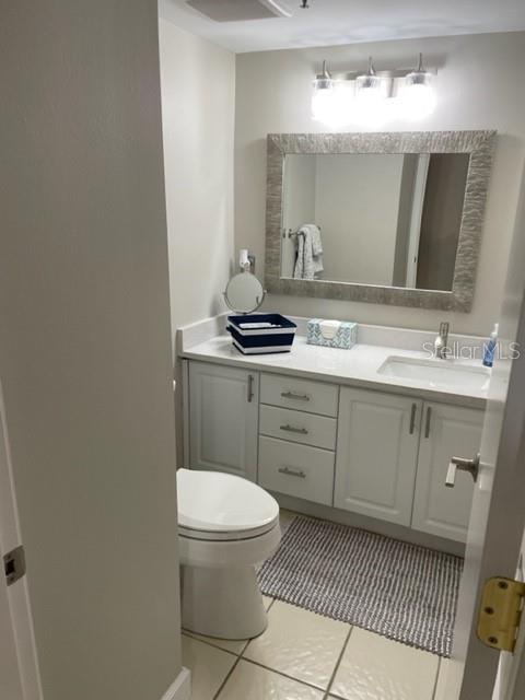 1001 BENJAMIN FRANKLIN DR #212, SARASOTA, FL, 34236