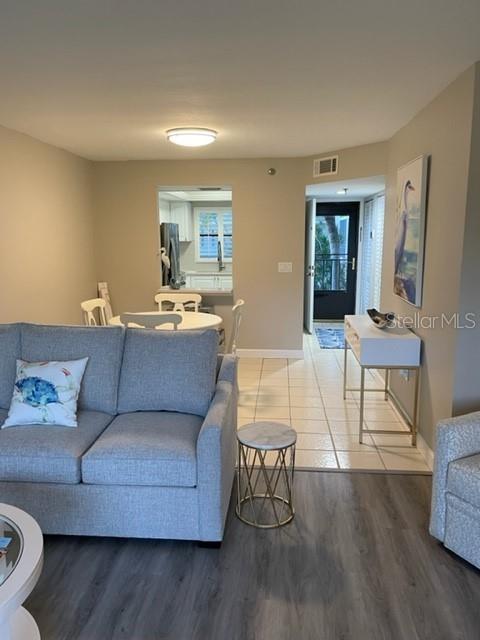 1001 BENJAMIN FRANKLIN DR #212, SARASOTA, FL, 34236