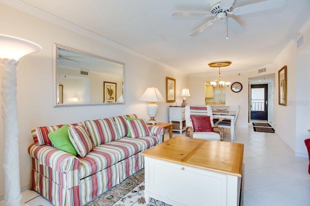 1001 BENJAMIN FRANKLIN DR #404, SARASOTA, FL, 34236