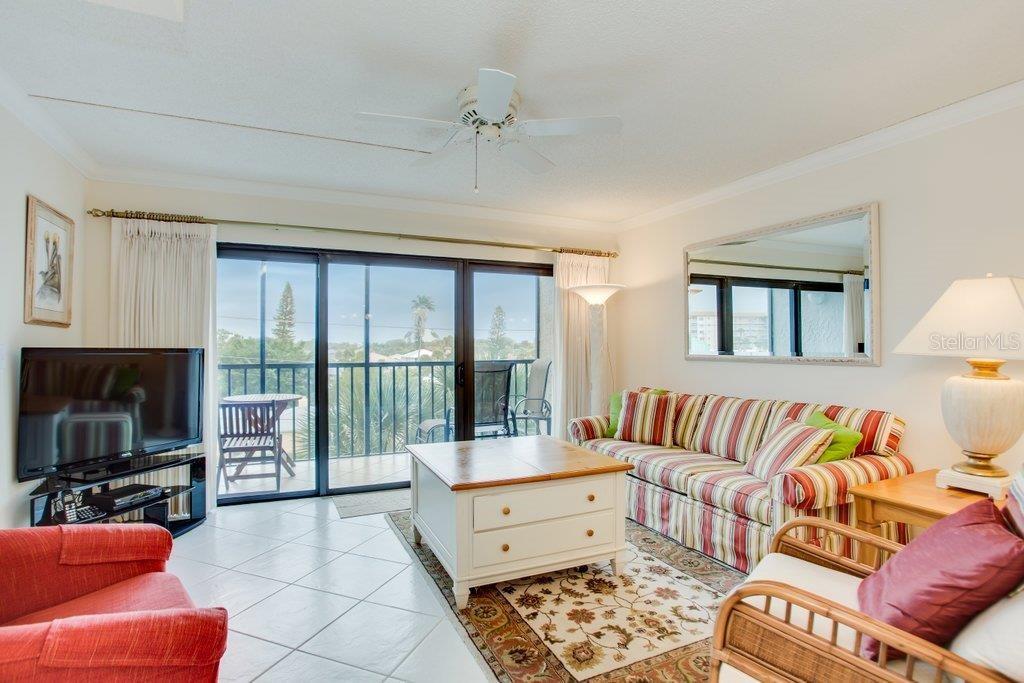 1001 BENJAMIN FRANKLIN DR #404, SARASOTA, FL, 34236