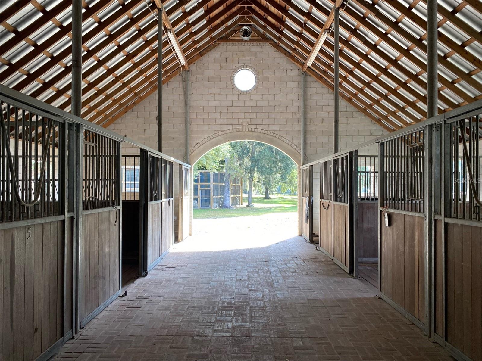 OM629721 Property Photo