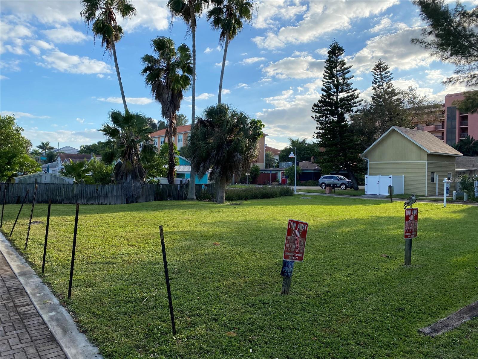 WHISPERING PINES DR, INDIAN SHORES, FL, 33785