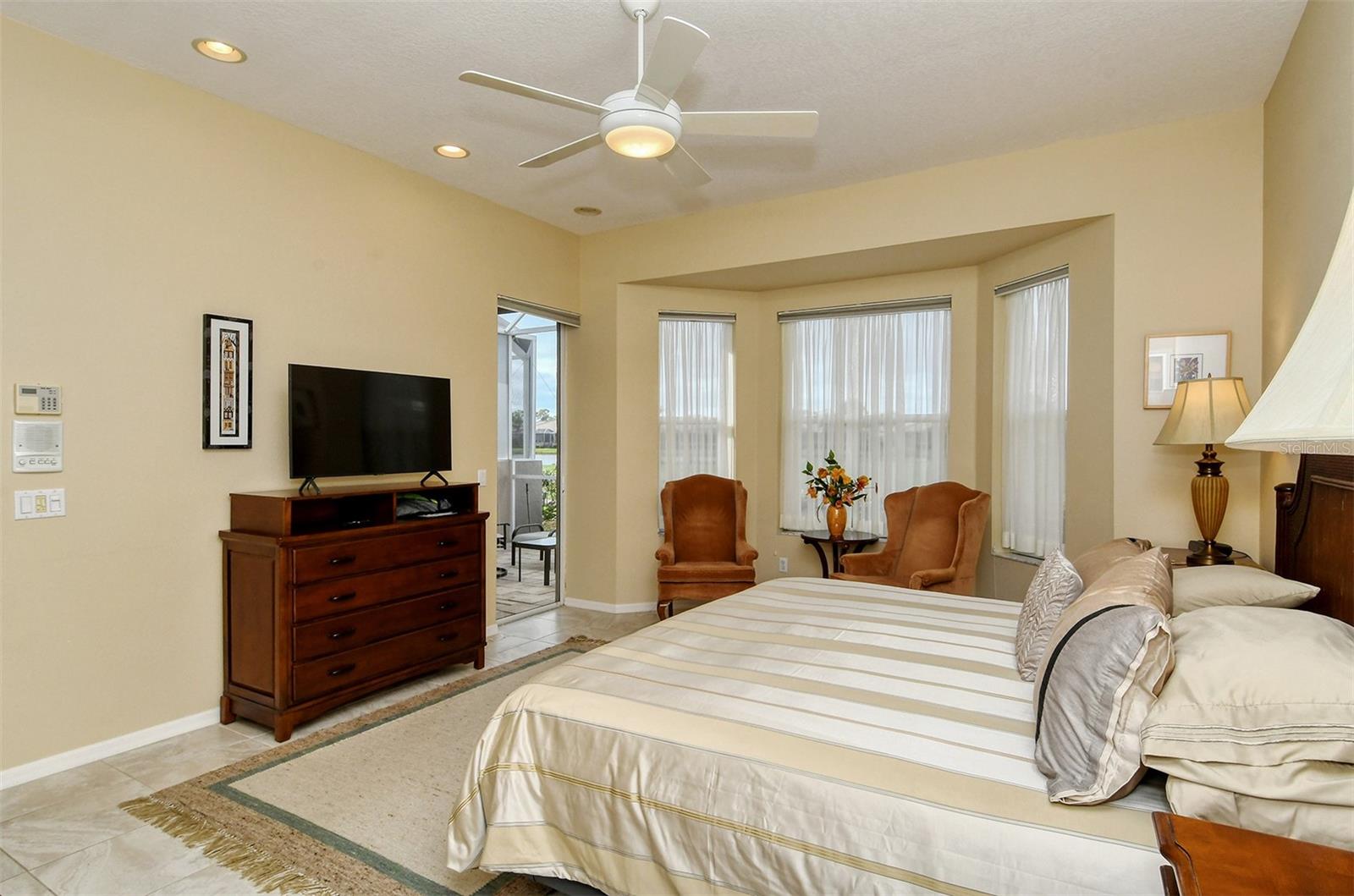 9480 FOREST HILLS CIR, SARASOTA, FL, 34238