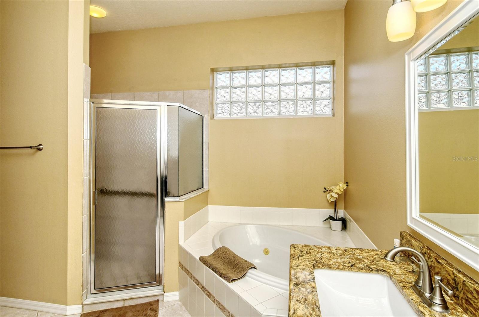 9480 FOREST HILLS CIR, SARASOTA, FL, 34238