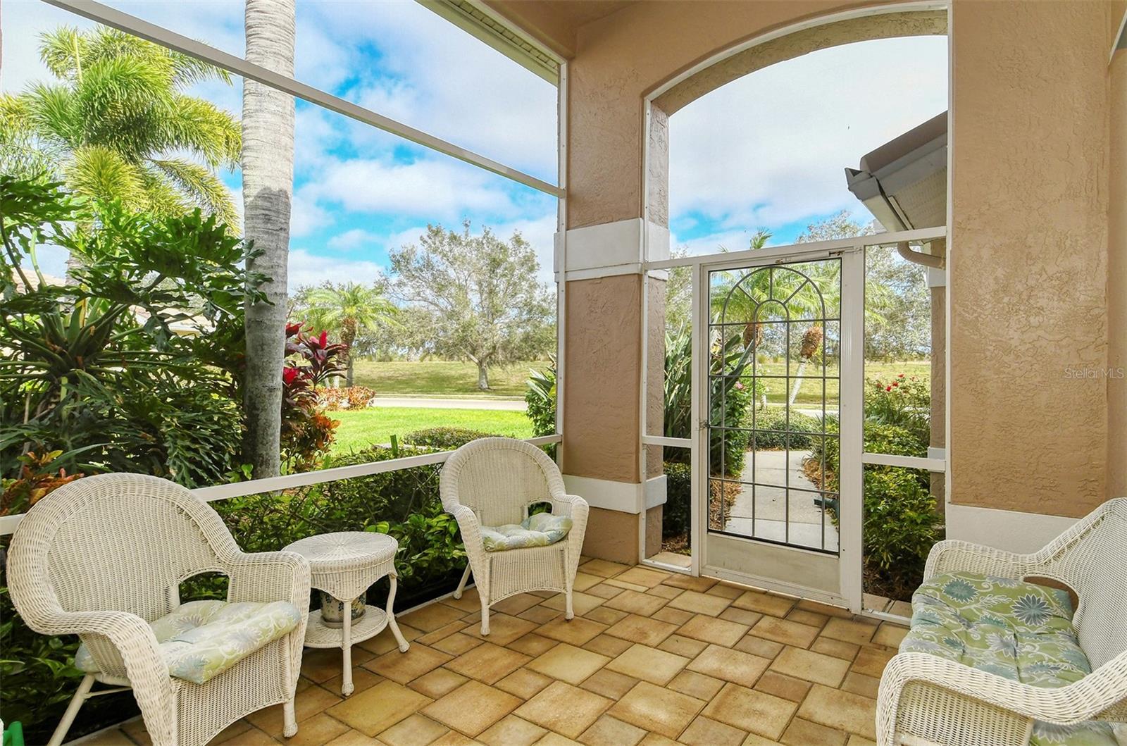 9480 FOREST HILLS CIR, SARASOTA, FL, 34238
