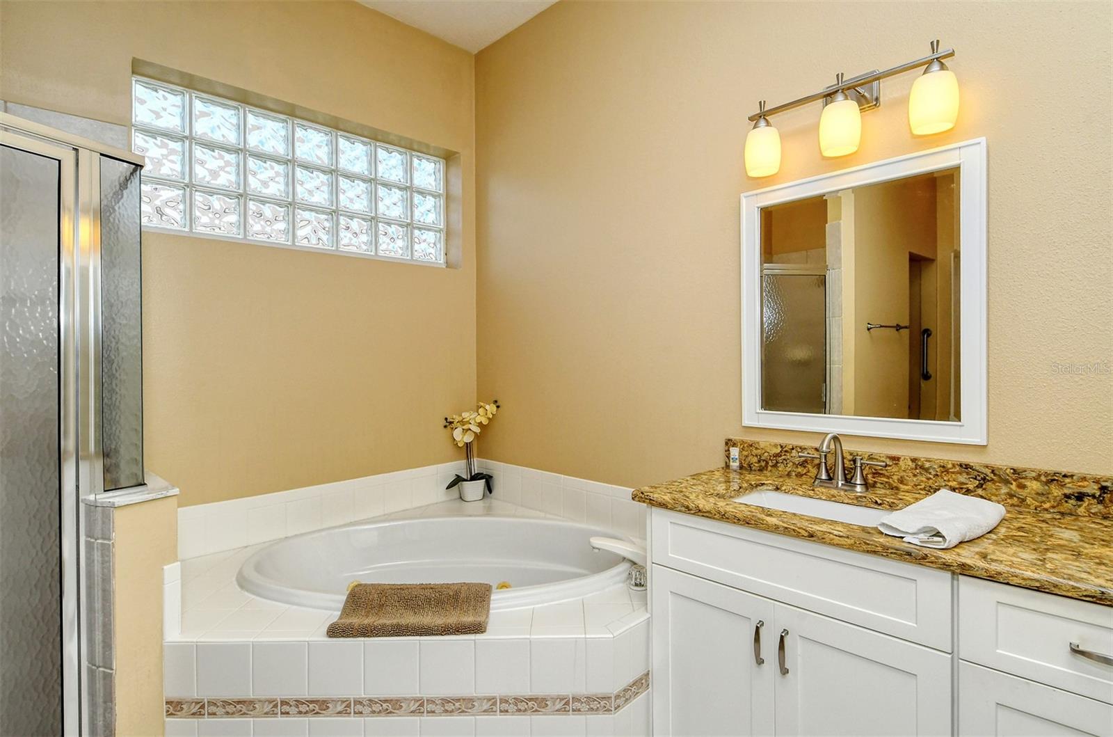 9480 FOREST HILLS CIR, SARASOTA, FL, 34238
