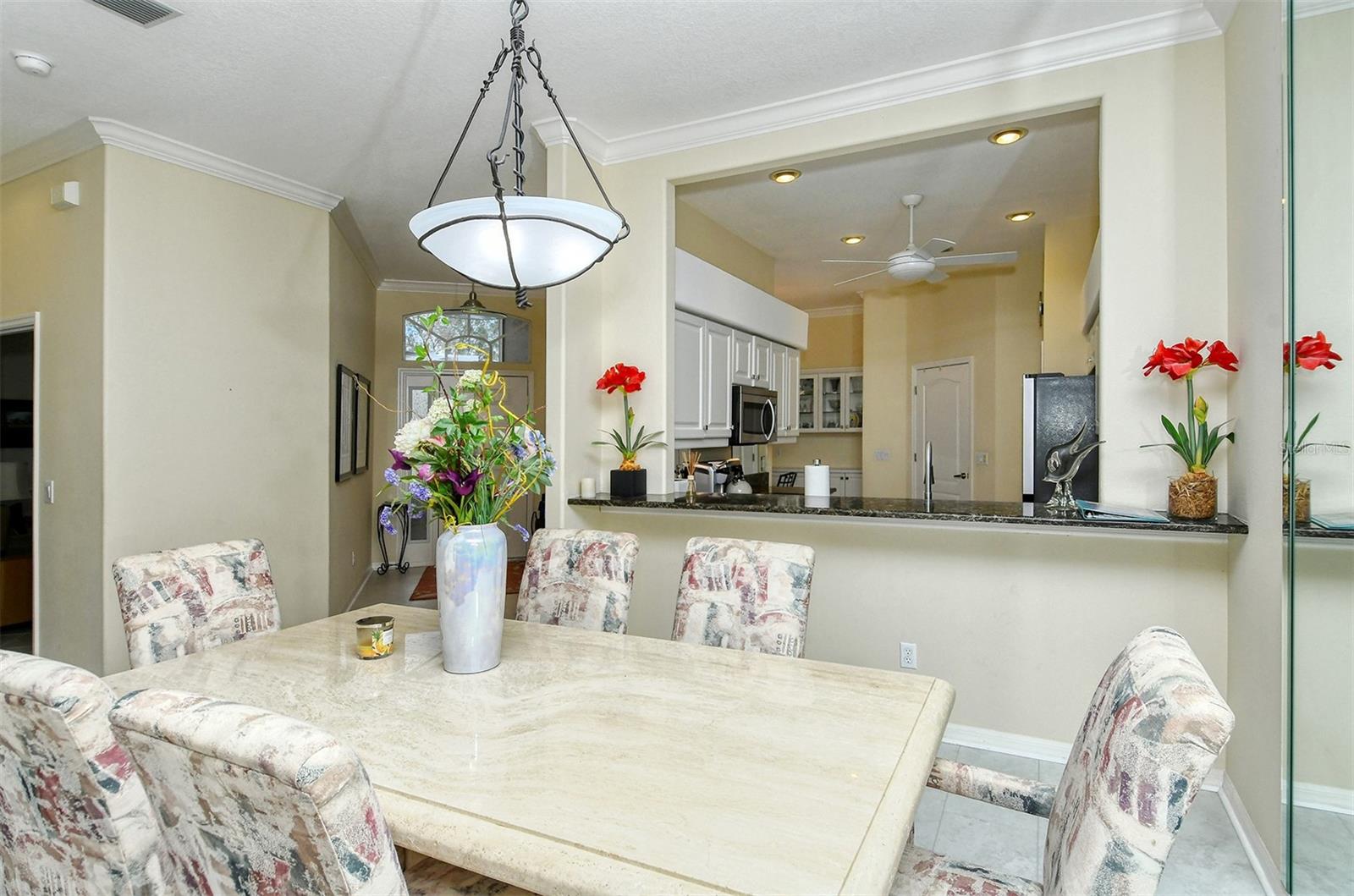9480 FOREST HILLS CIR, SARASOTA, FL, 34238