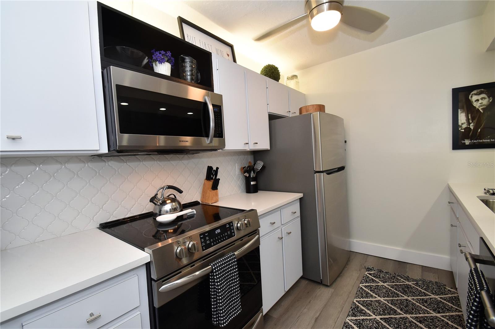 1716 GLENHOUSE DR #GL421, SARASOTA, FL, 34231