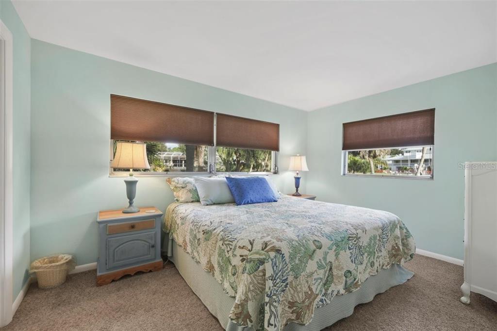 500 GREEN DOLPHIN DR S, PLACIDA, FL, 33946