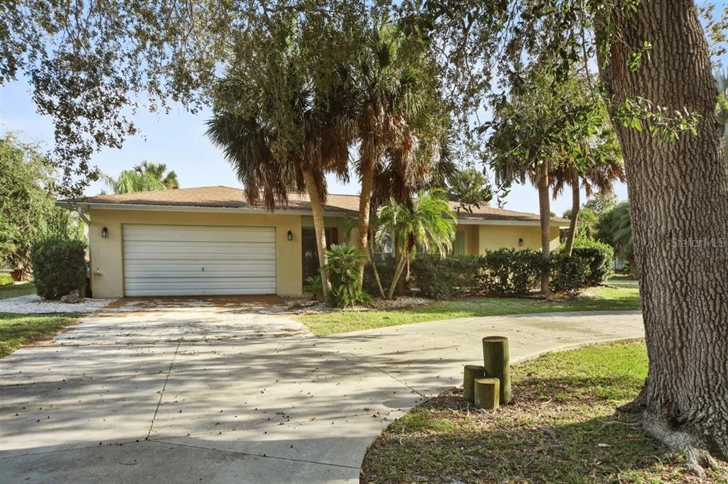 500 GREEN DOLPHIN DR S, PLACIDA, FL, 33946