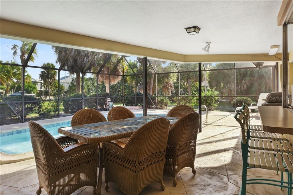 500 GREEN DOLPHIN DR S, PLACIDA, FL, 33946