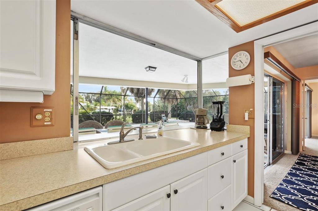 500 GREEN DOLPHIN DR S, PLACIDA, FL, 33946