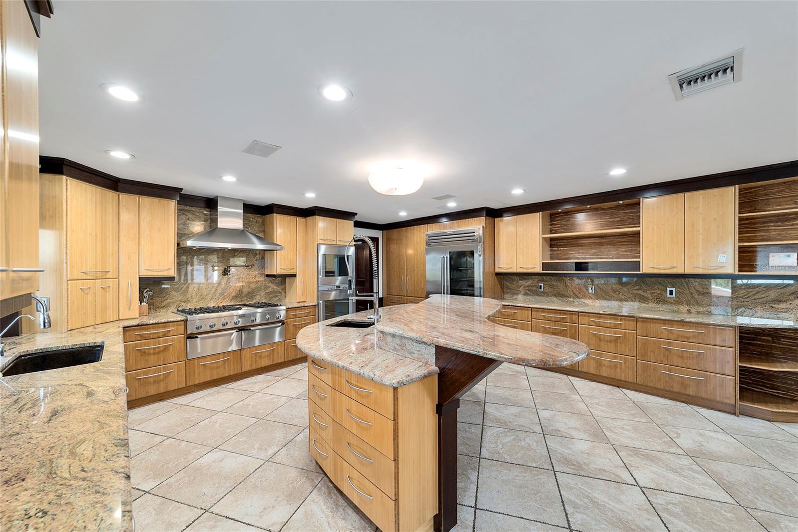 OM632474 Property Photo