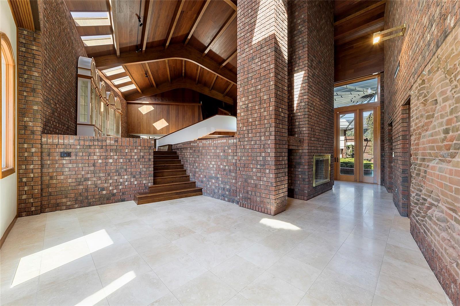 OM632474 Property Photo