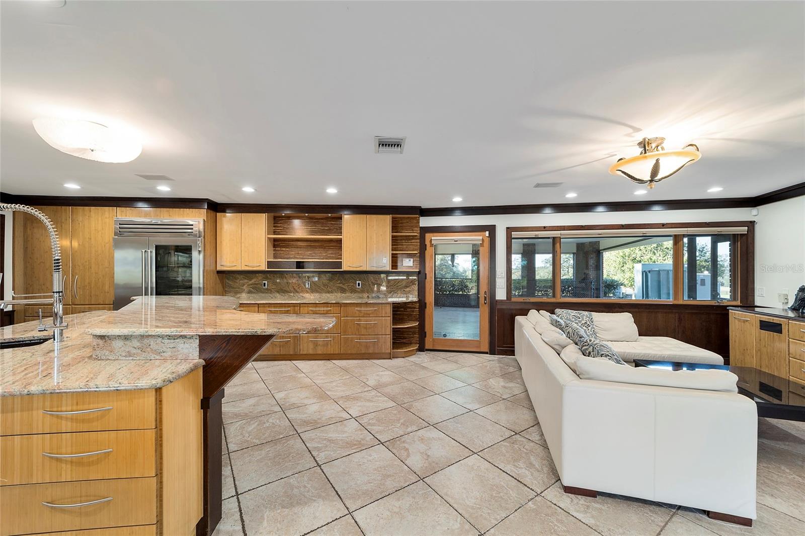 OM632474 Property Photo