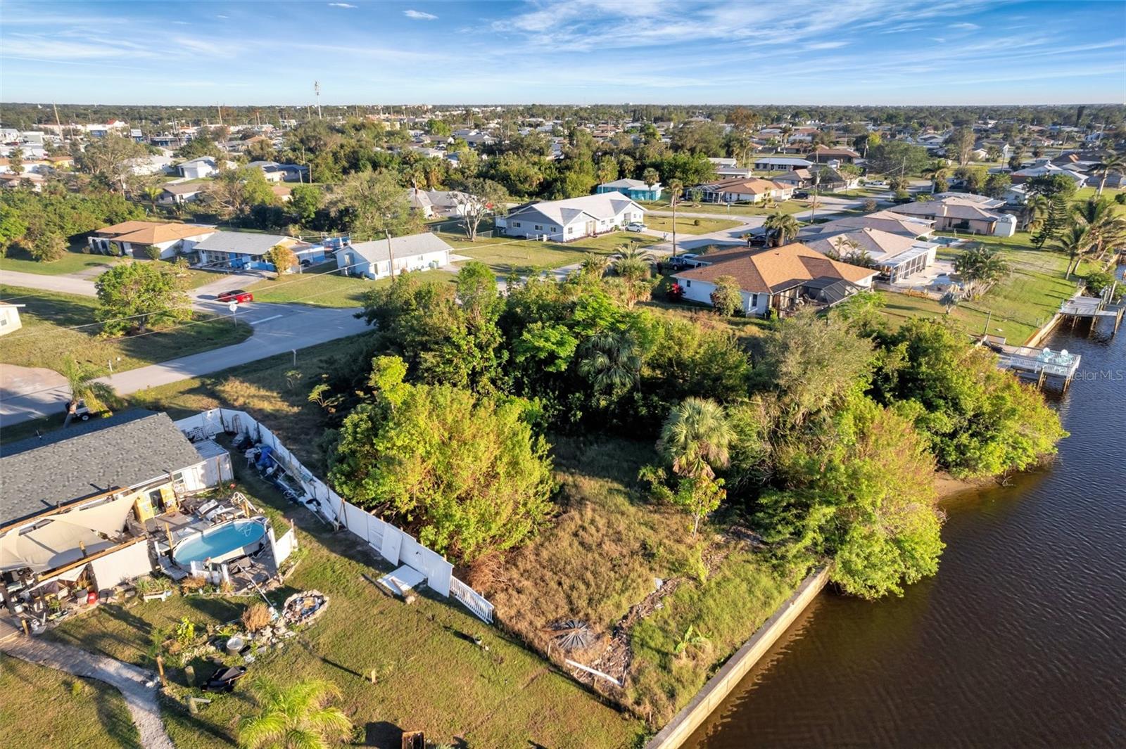 834 ELLICOTT CIR NW, PORT CHARLOTTE, FL, 33952