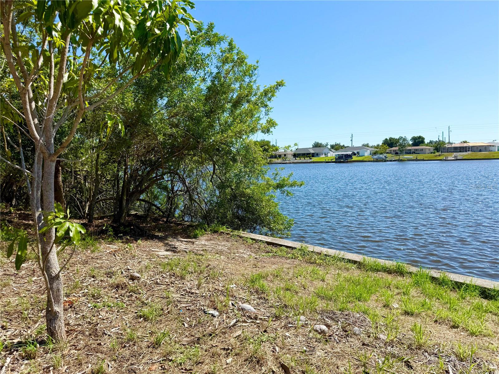 834 ELLICOTT CIR NW, PORT CHARLOTTE, FL, 33952