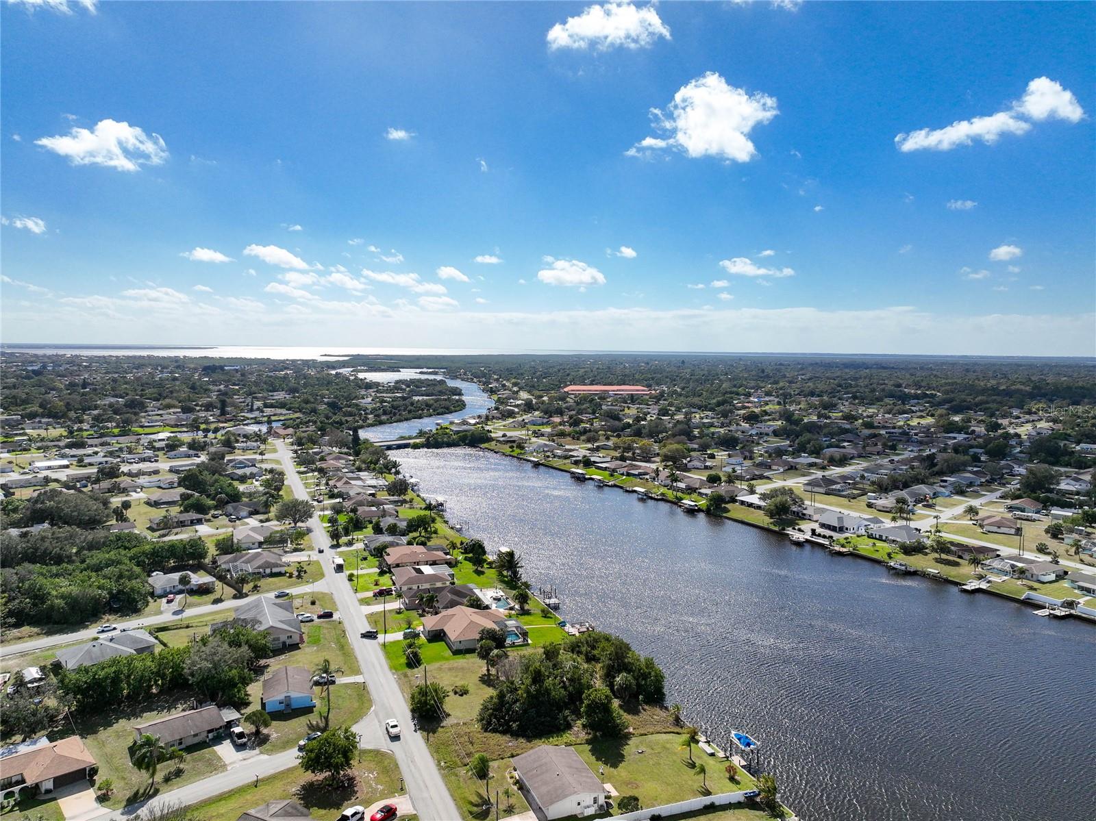 834 ELLICOTT CIR NW, PORT CHARLOTTE, FL, 33952
