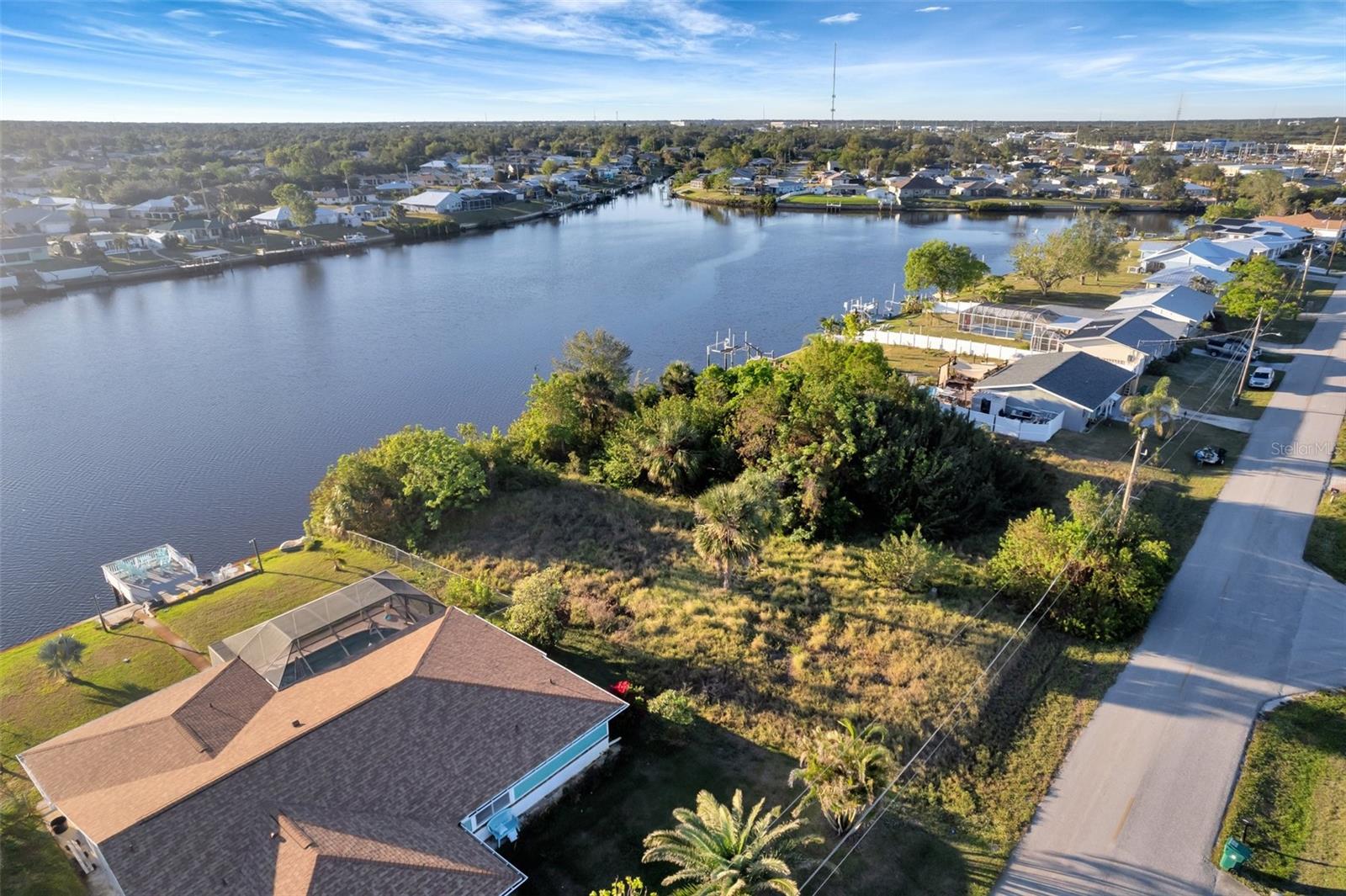 834 ELLICOTT CIR NW, PORT CHARLOTTE, FL, 33952