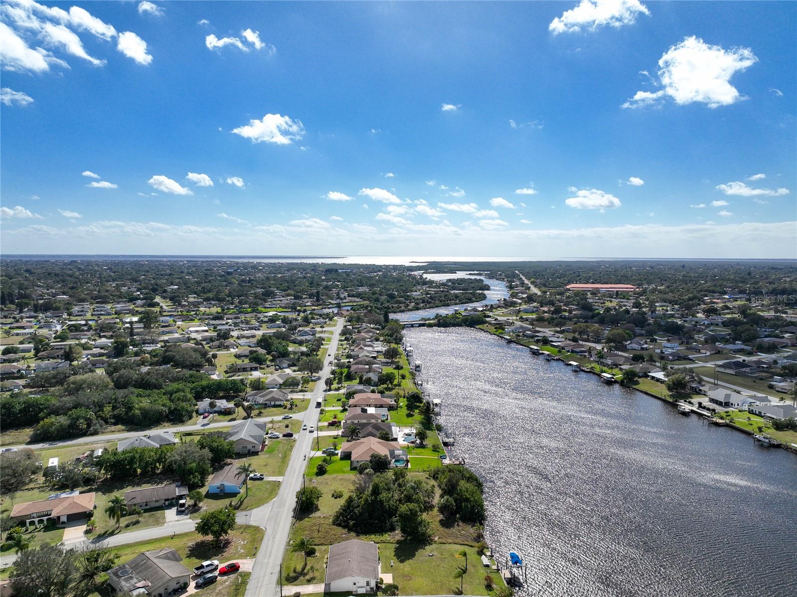 834 ELLICOTT CIR NW, PORT CHARLOTTE, FL, 33952