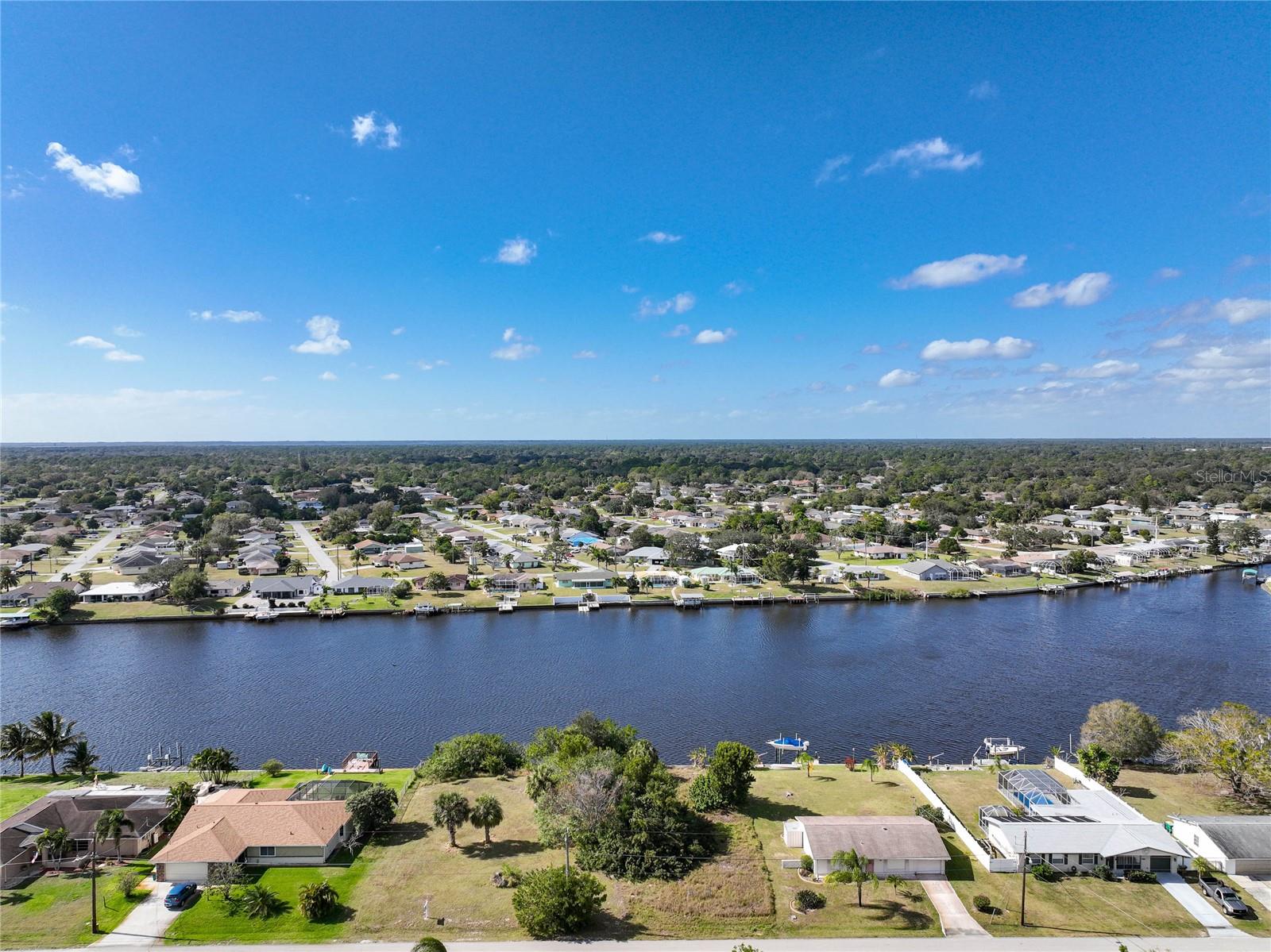 834 ELLICOTT CIR NW, PORT CHARLOTTE, FL, 33952
