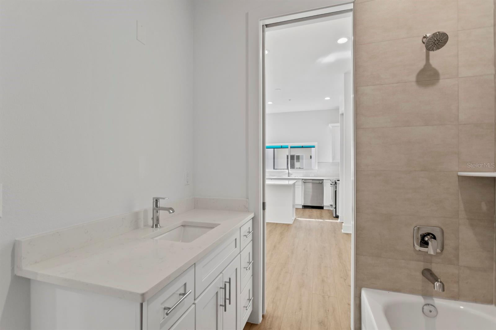 15405 GULF BLVD #B1, MADEIRA BEACH, FL, 33708