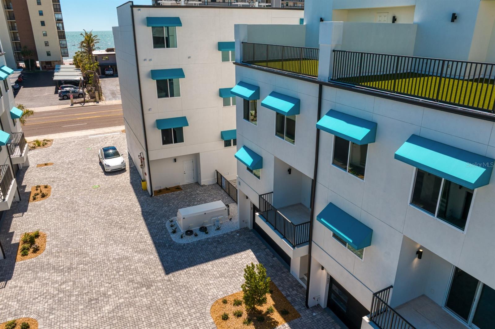 15405 GULF BLVD #B1, MADEIRA BEACH, FL, 33708