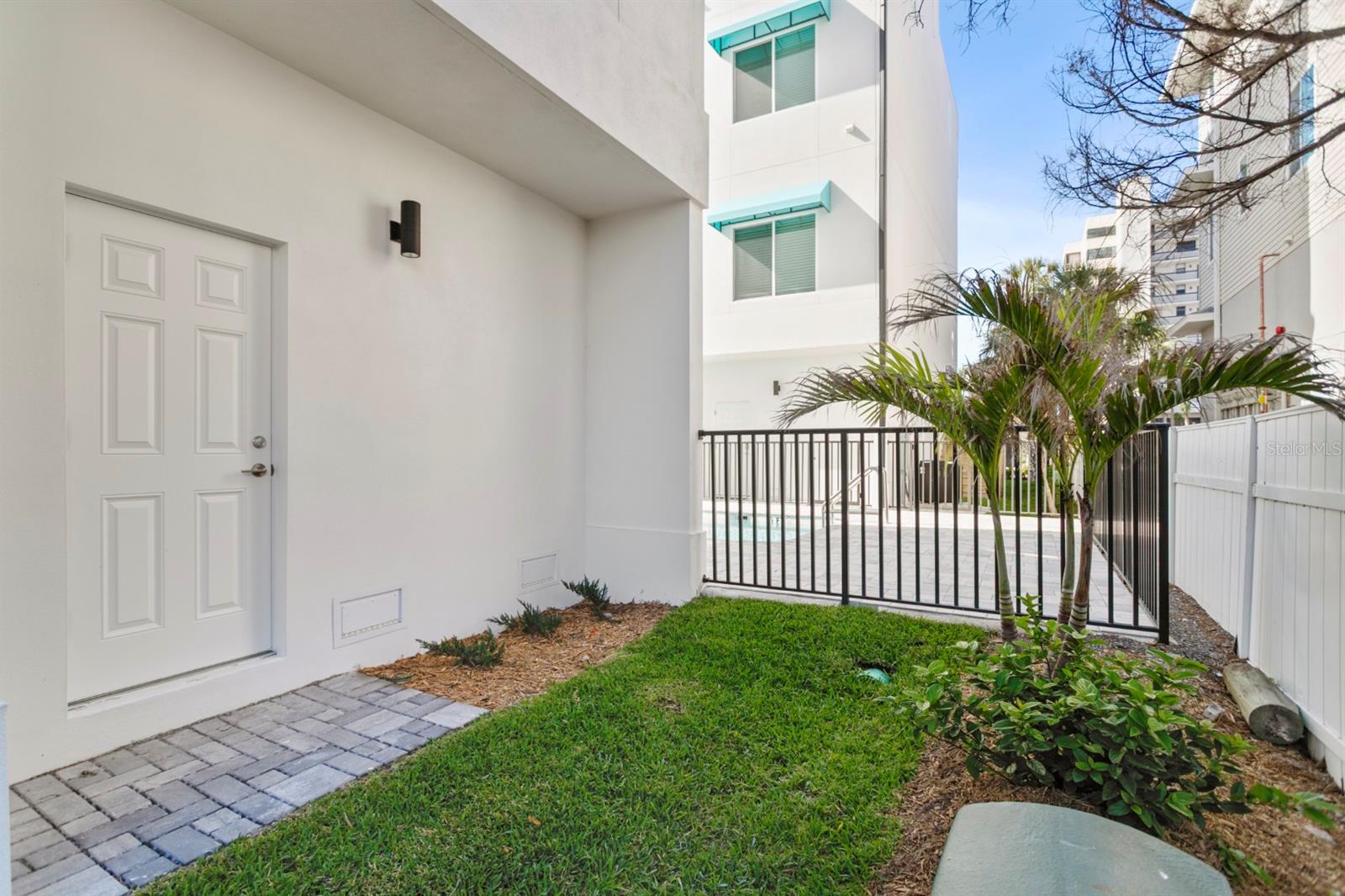 15405 GULF BLVD #B1, MADEIRA BEACH, FL, 33708
