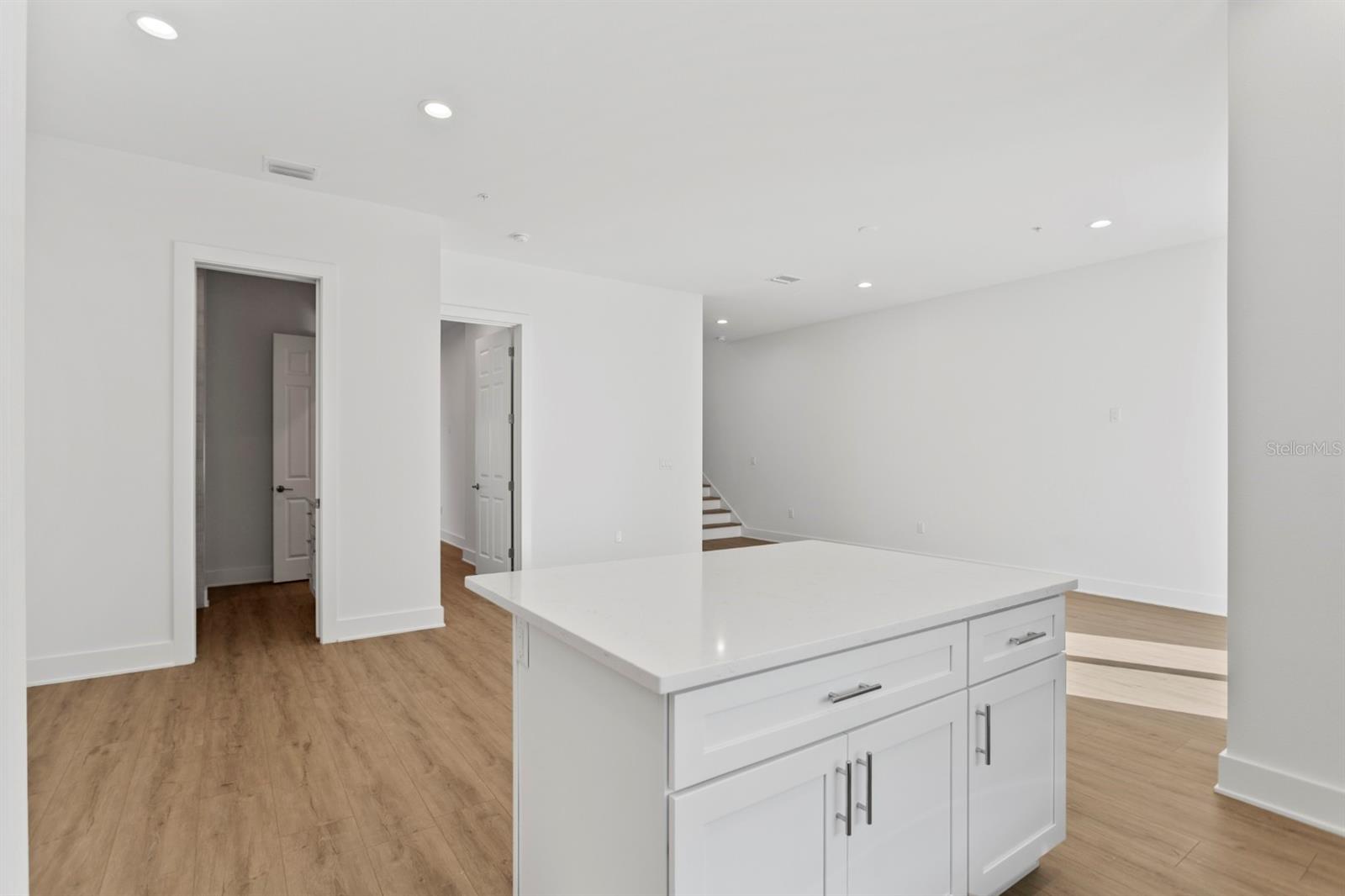 15405 GULF BLVD #B1, MADEIRA BEACH, FL, 33708