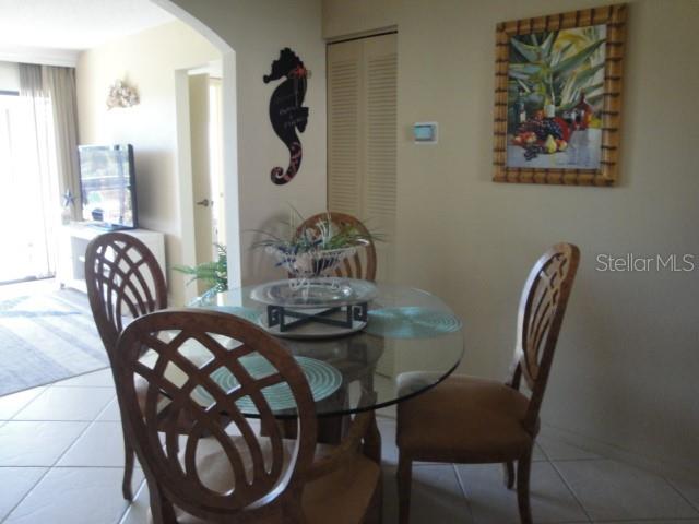 5532 LA PUERTA DEL SOL BLVD #238, ST PETERSBURG, FL, 33715