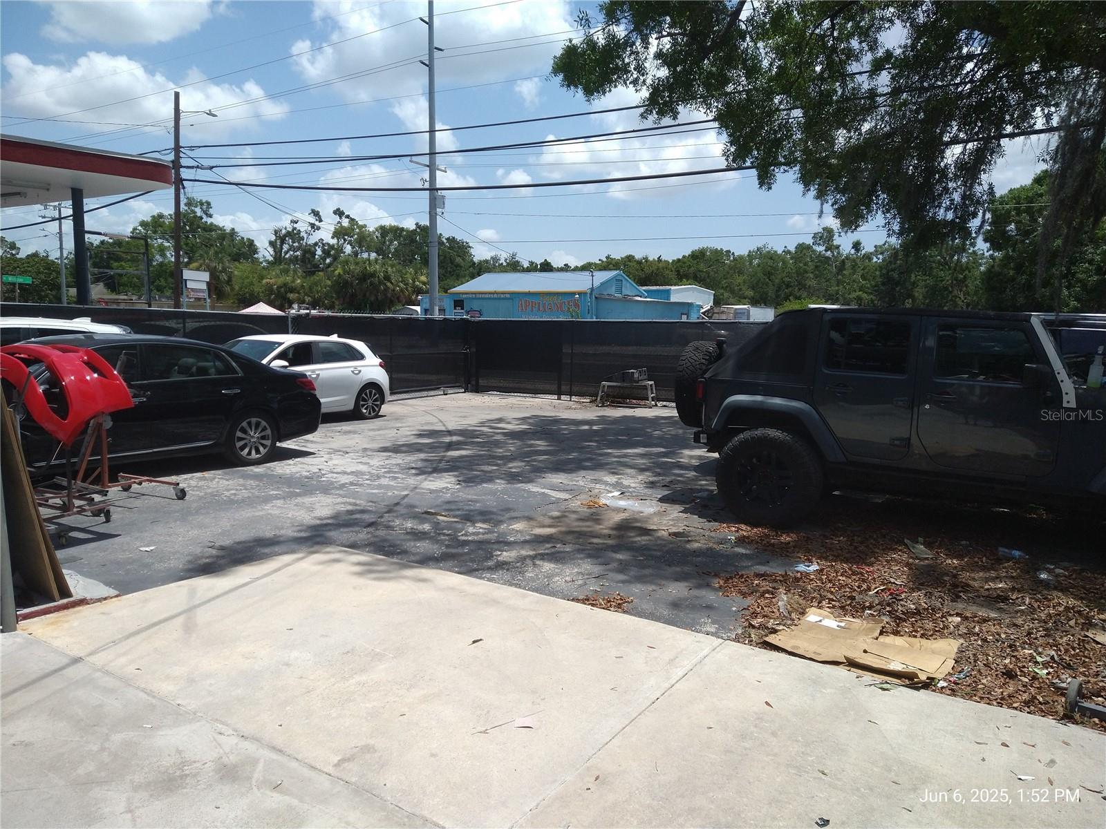 1301 W WATERS AVE, TAMPA, FL, 33604