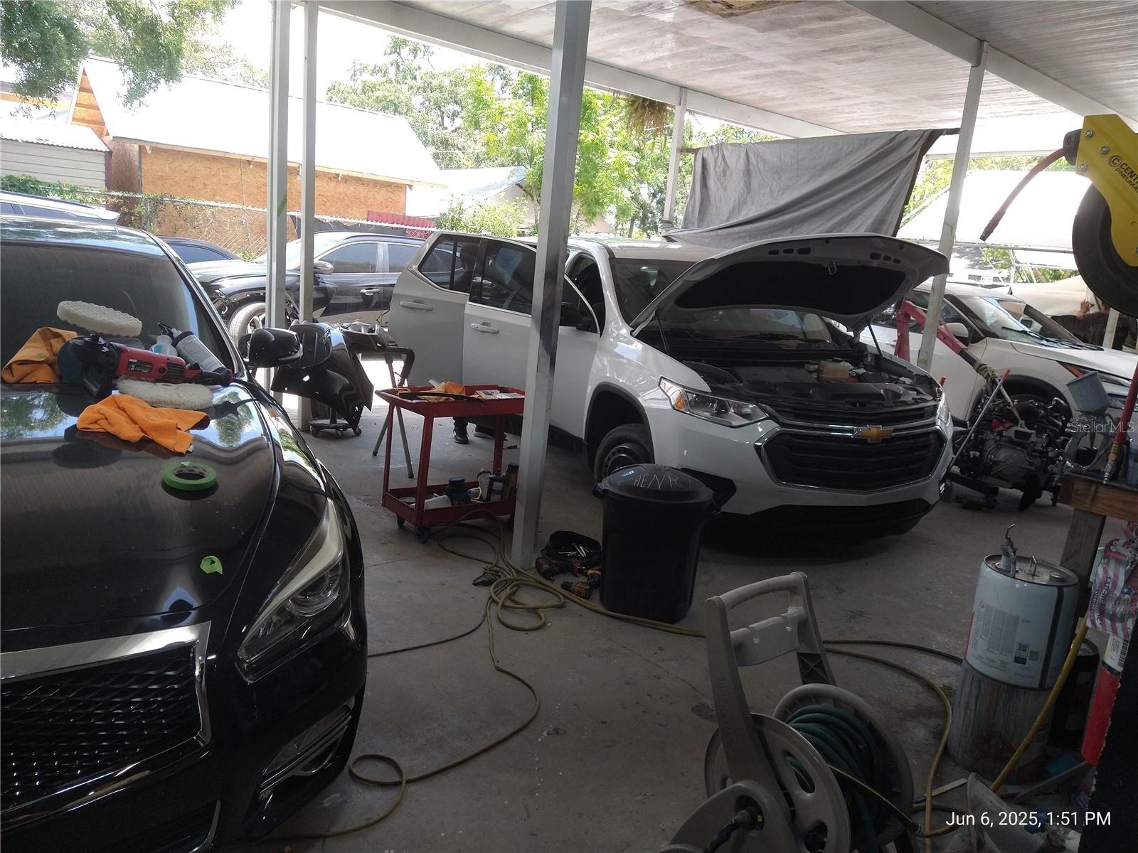 1301 W WATERS AVE, TAMPA, FL, 33604