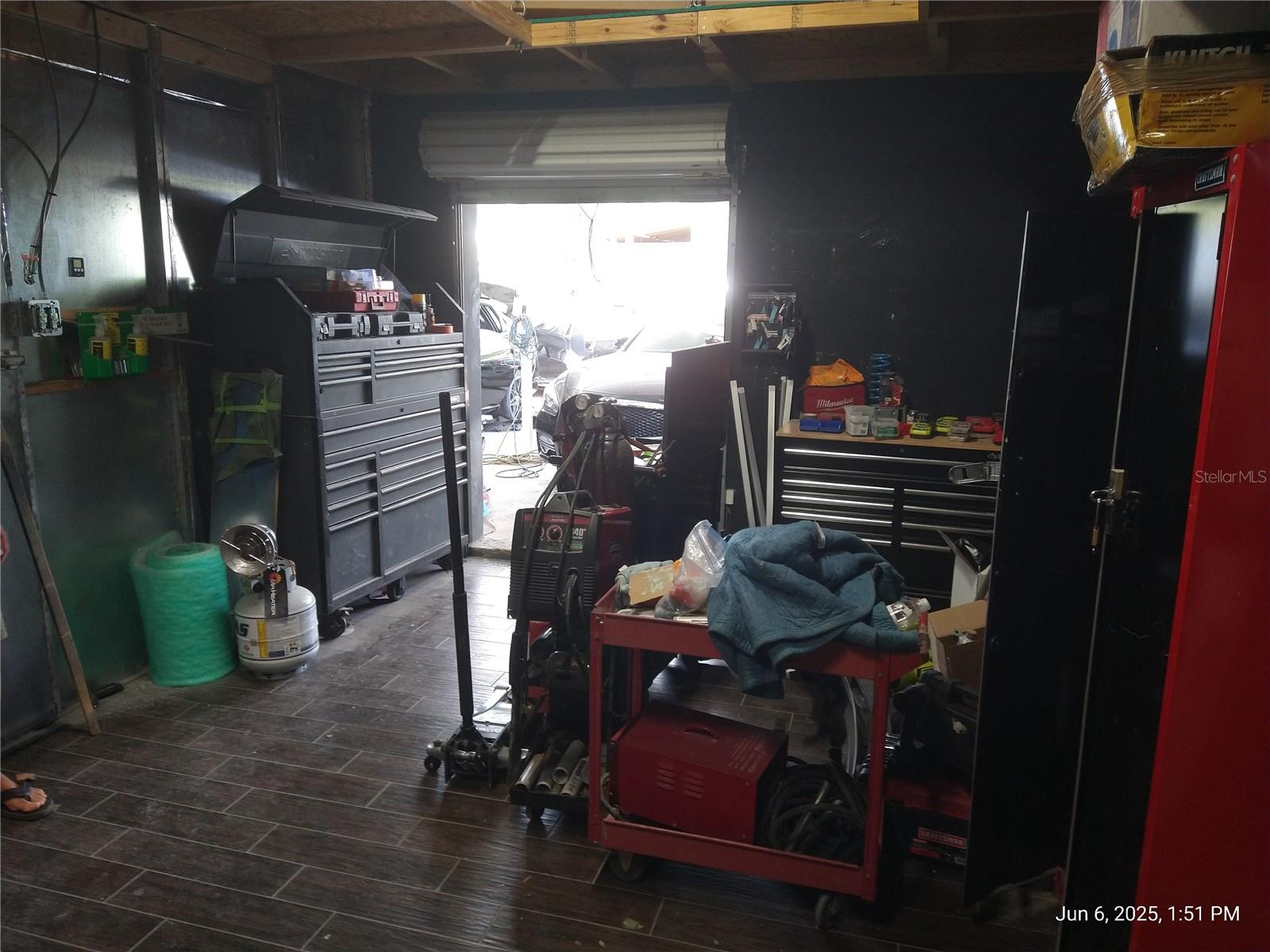 1301 W WATERS AVE, TAMPA, FL, 33604