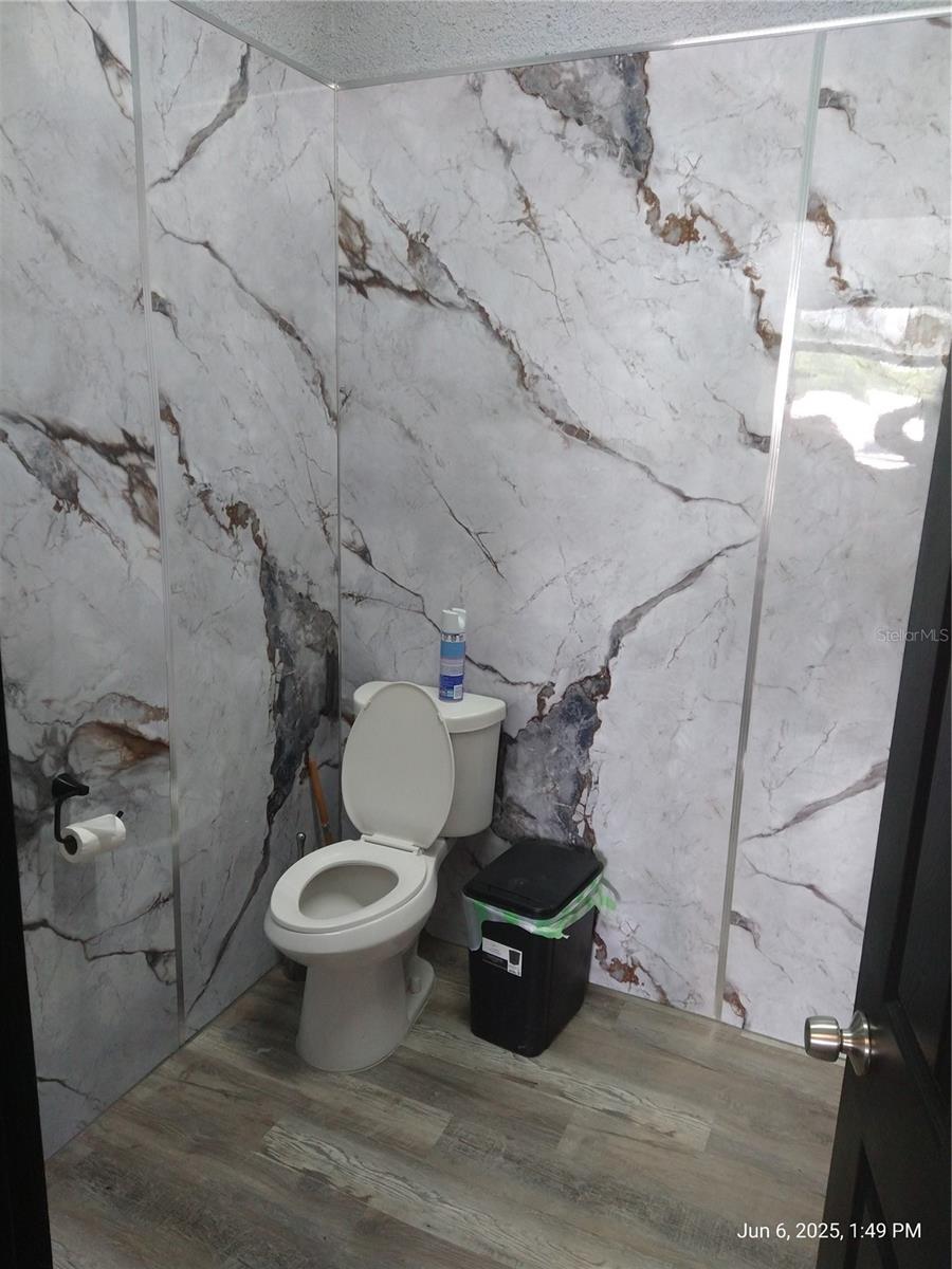 1301 W WATERS AVE, TAMPA, FL, 33604