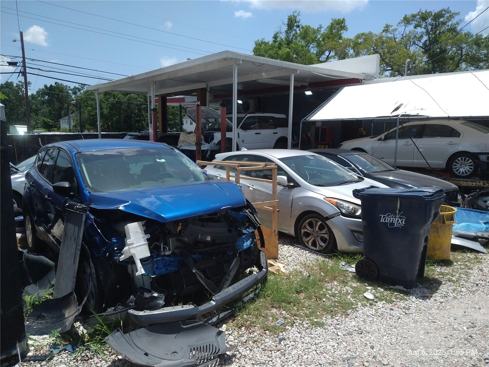 1301 W WATERS AVE, TAMPA, FL, 33604