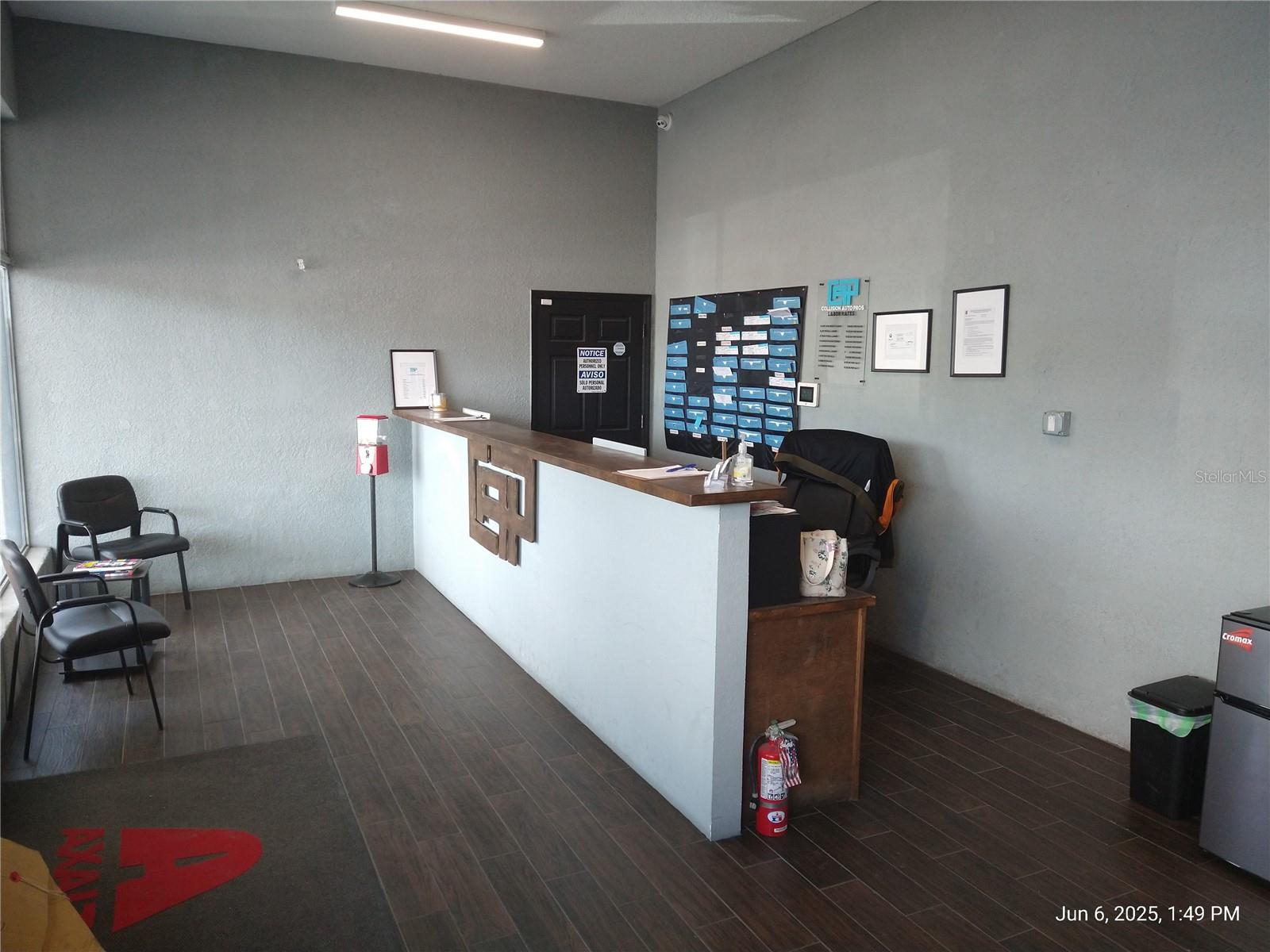 1301 W WATERS AVE, TAMPA, FL, 33604