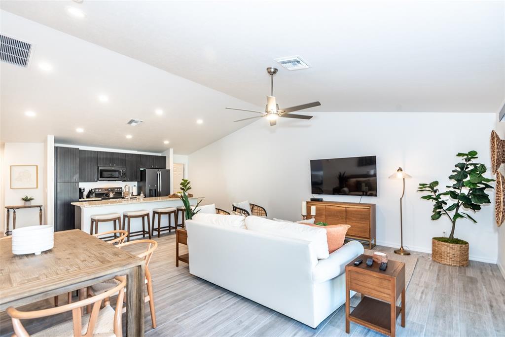 219 LEWIS CIR #112, PUNTA GORDA, FL, 33950