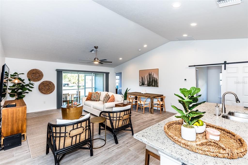 219 LEWIS CIR #112, PUNTA GORDA, FL, 33950