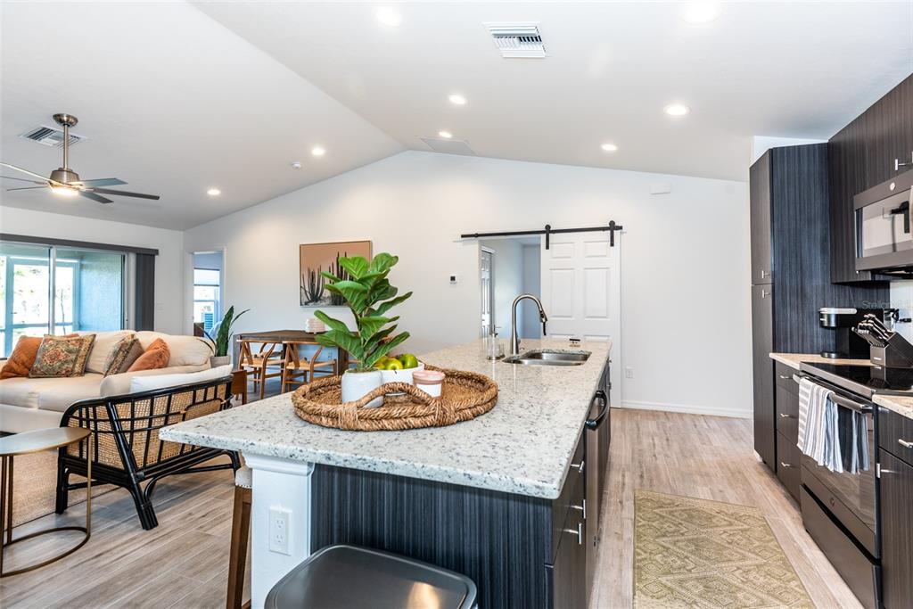 219 LEWIS CIR #112, PUNTA GORDA, FL, 33950