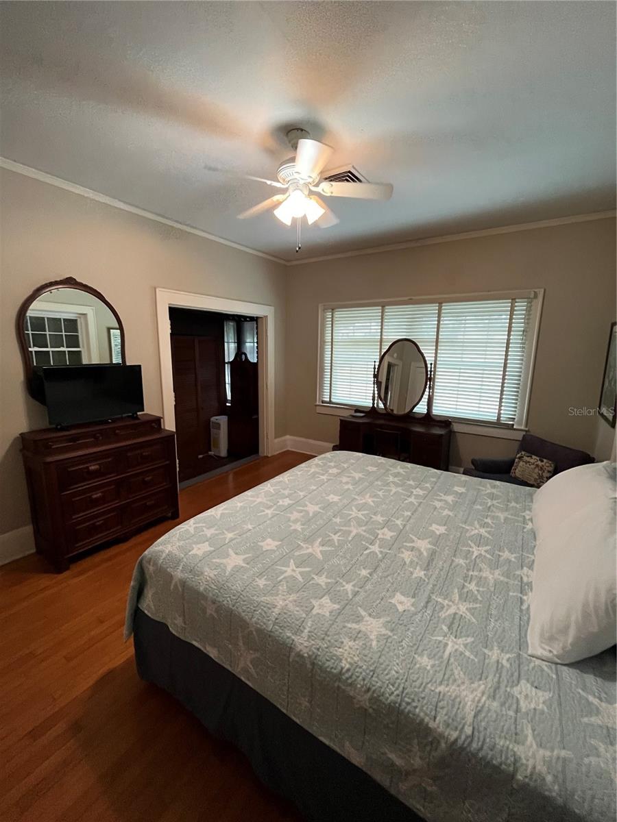1200 W LAKE OTIS DR SE, WINTER HAVEN, FL, 33880