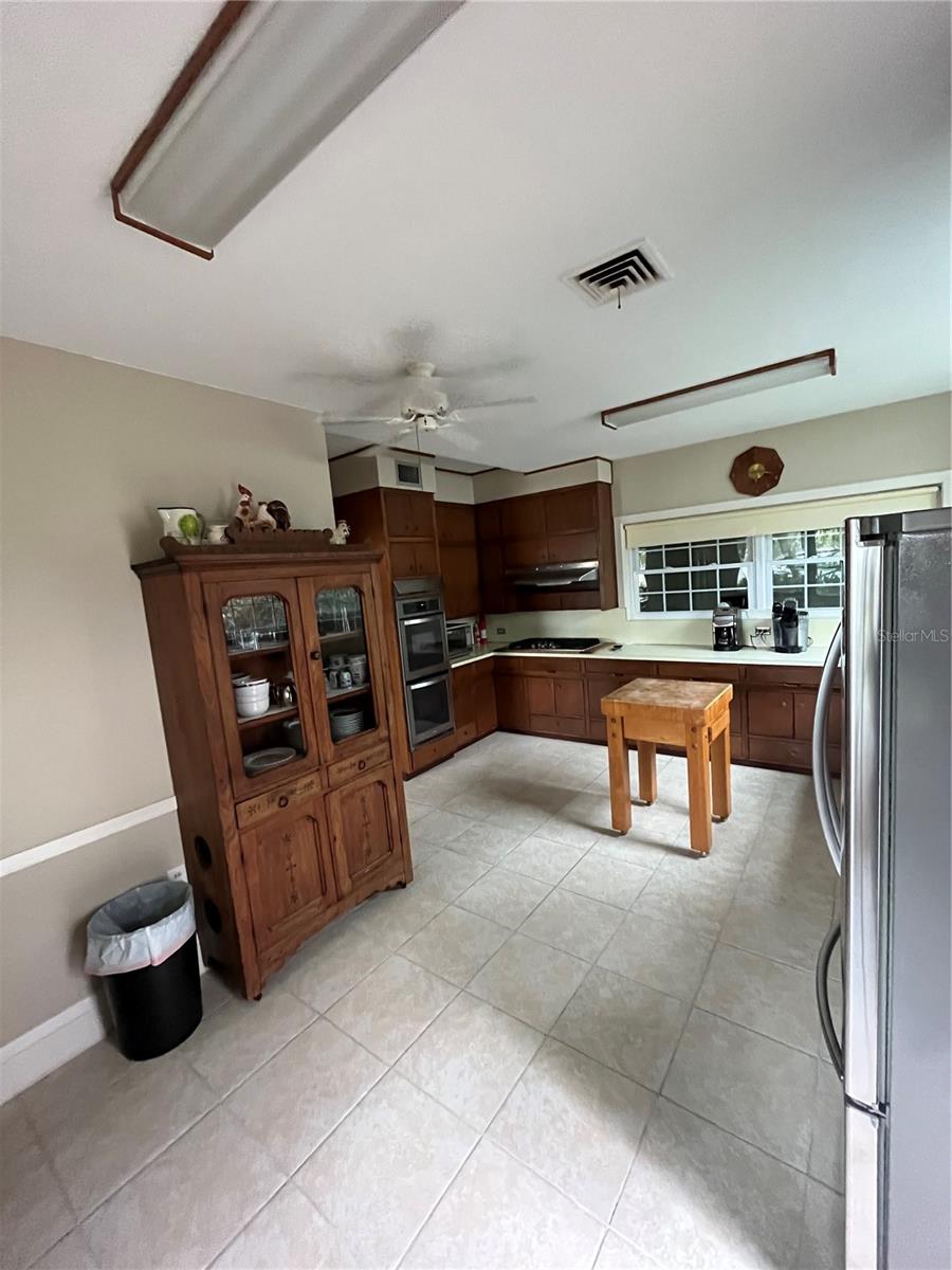 1200 W LAKE OTIS DR SE, WINTER HAVEN, FL, 33880