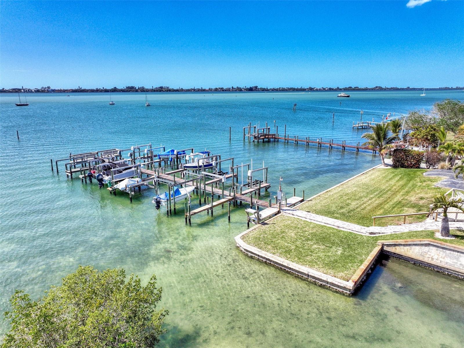 1106 S MCCALL RD, ENGLEWOOD, FL, 34223