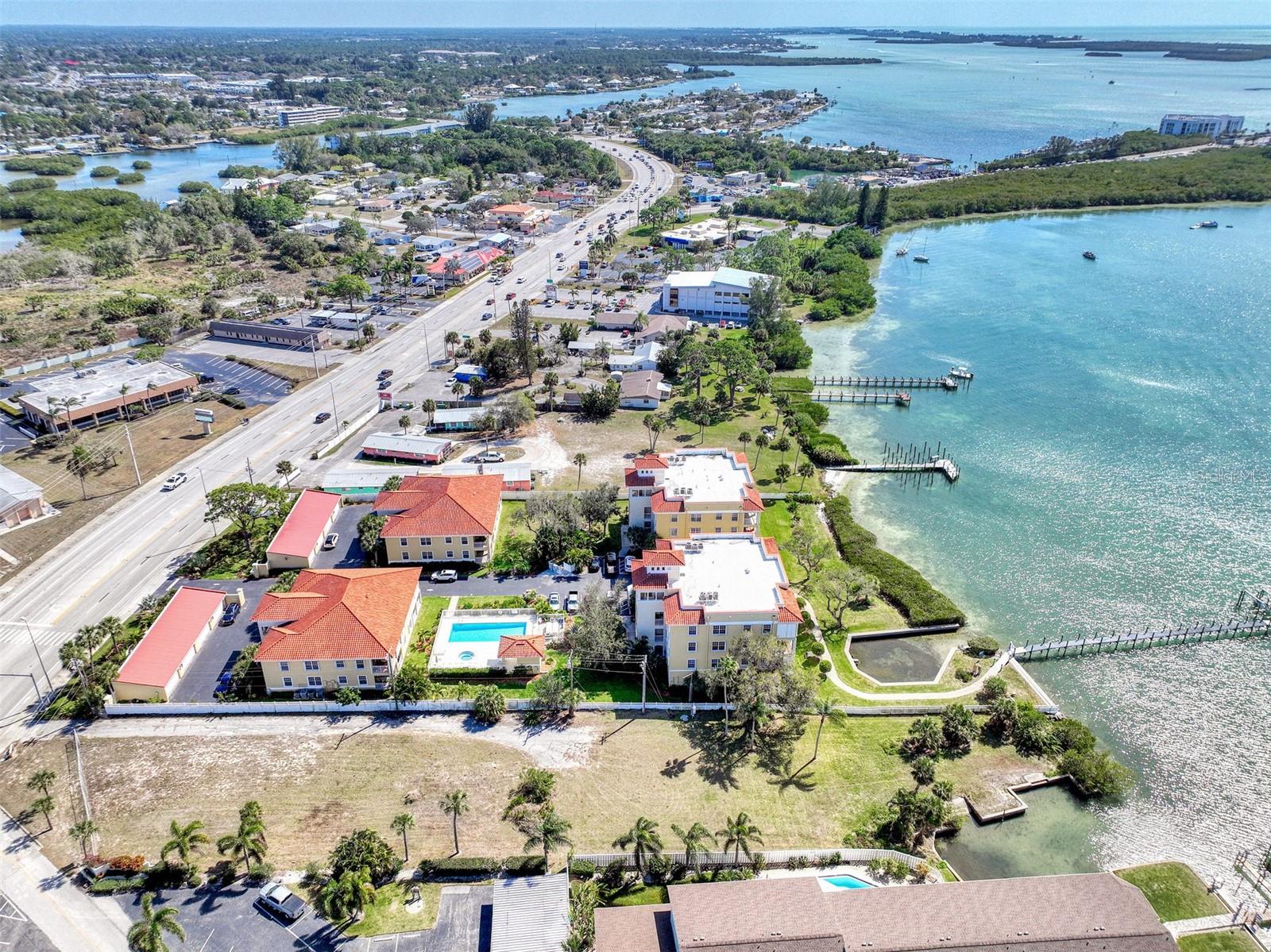 1106 S MCCALL RD, ENGLEWOOD, FL, 34223