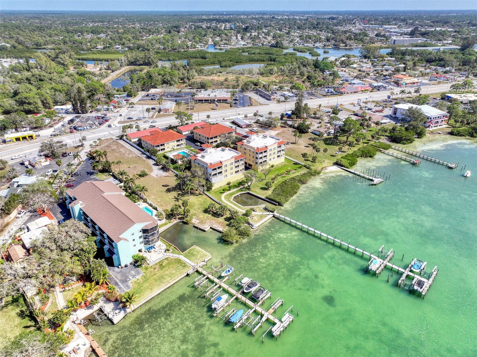 1106 S MCCALL RD, ENGLEWOOD, FL, 34223
