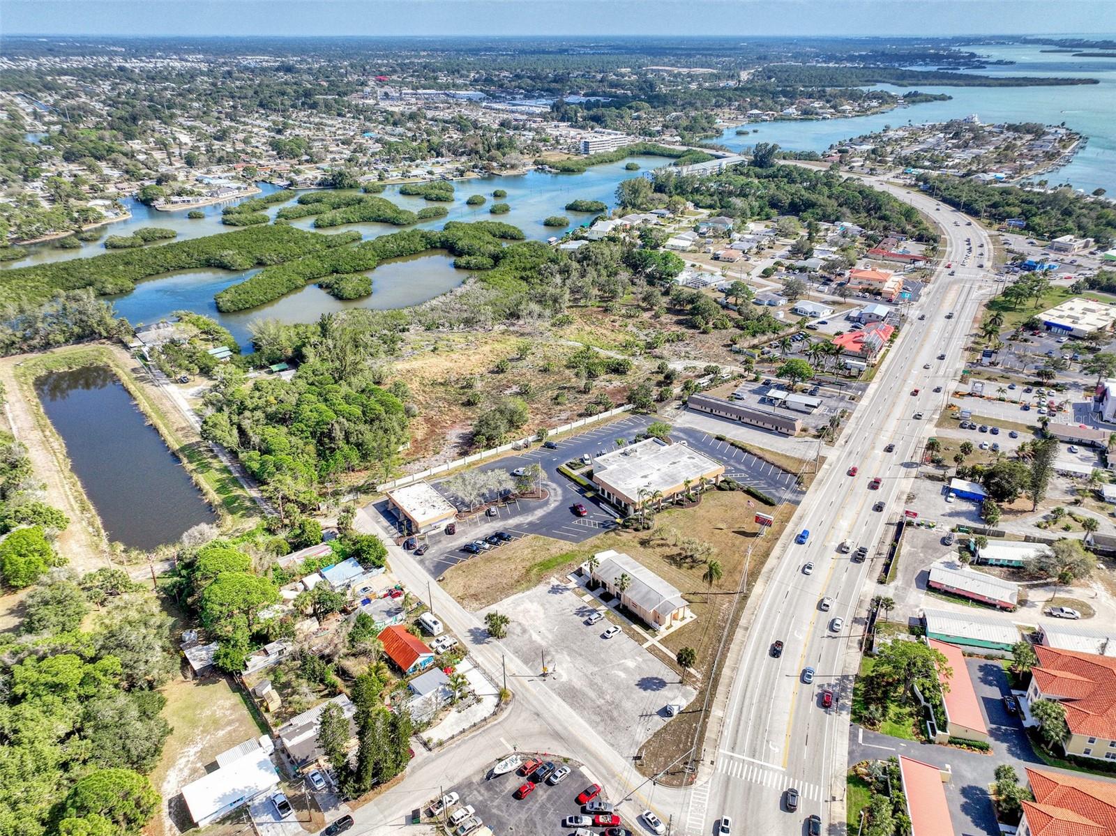 201 E BAY HEIGHTS RD, ENGLEWOOD, FL, 34223