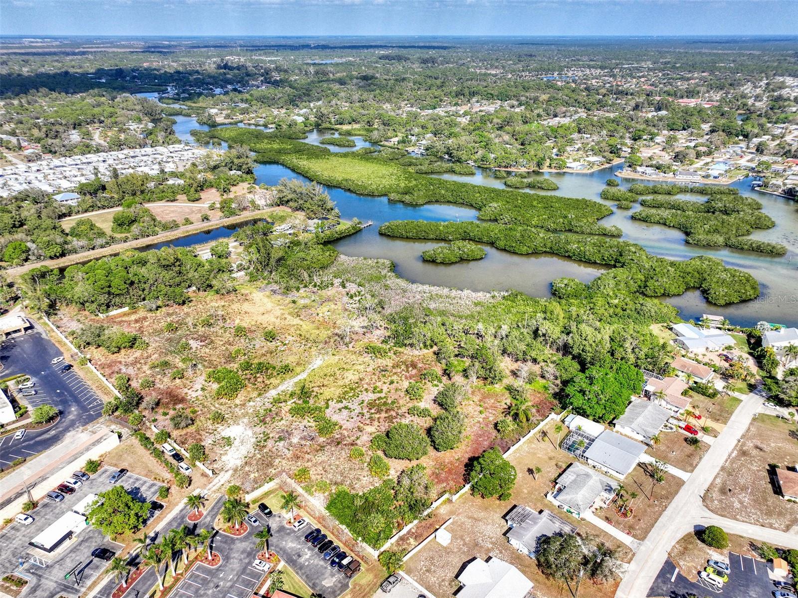 201 E BAY HEIGHTS RD, ENGLEWOOD, FL, 34223