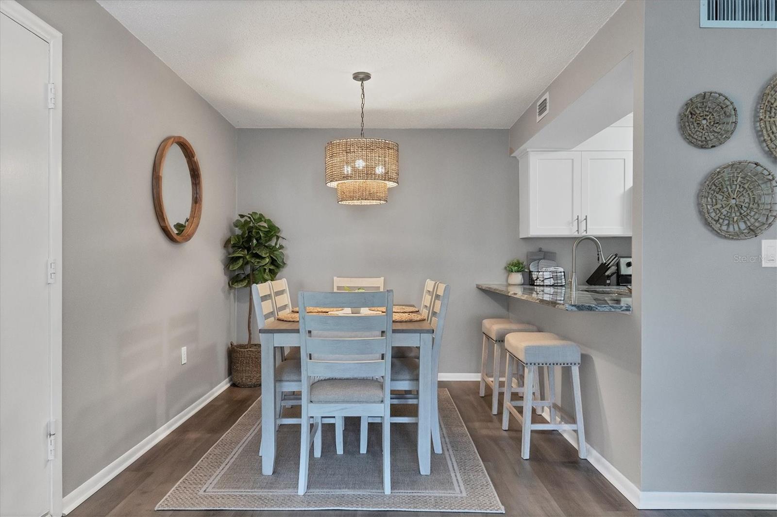 3239 BENEVA RD #101, SARASOTA, FL, 34232